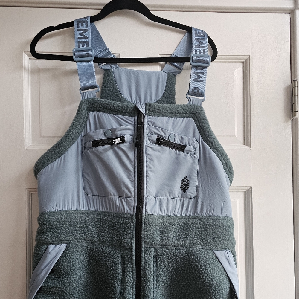 Free People Movement Hit The Slopes Overalls.  New with tag - Picture 10 of 12